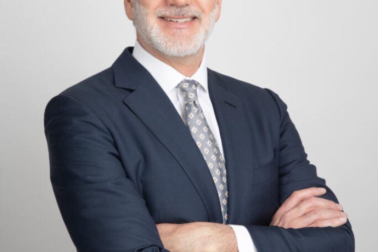 Who do you contact to?