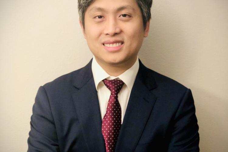 Who do you contact to?