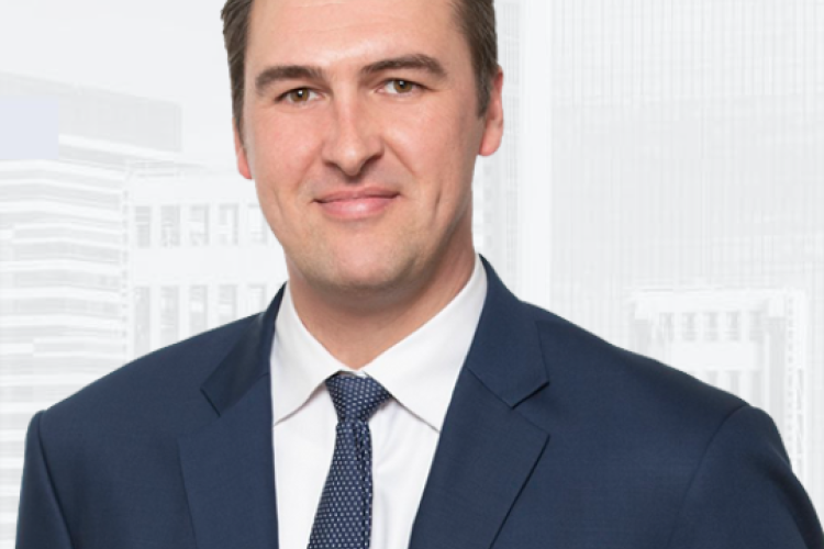 Who do you contact to?