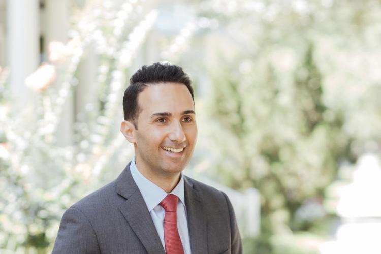 Who do you contact to?