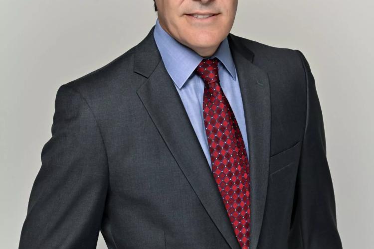 Who do you contact to?