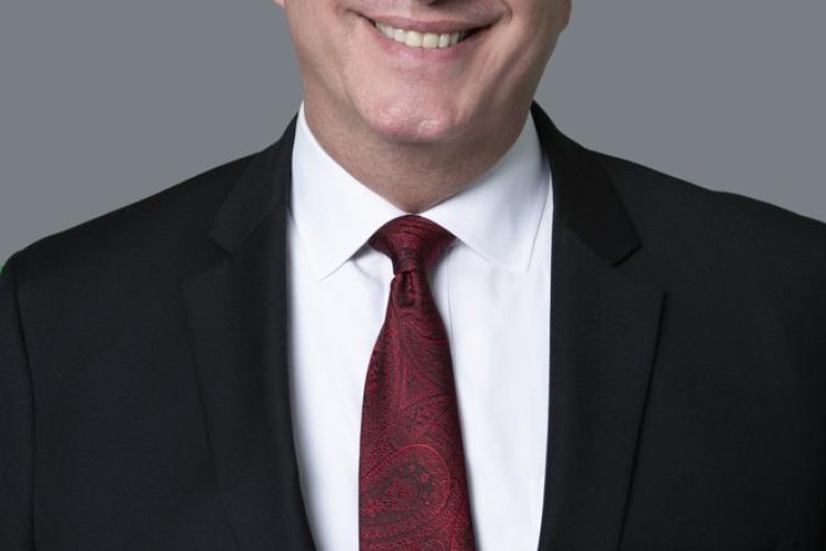 Who do you contact to?