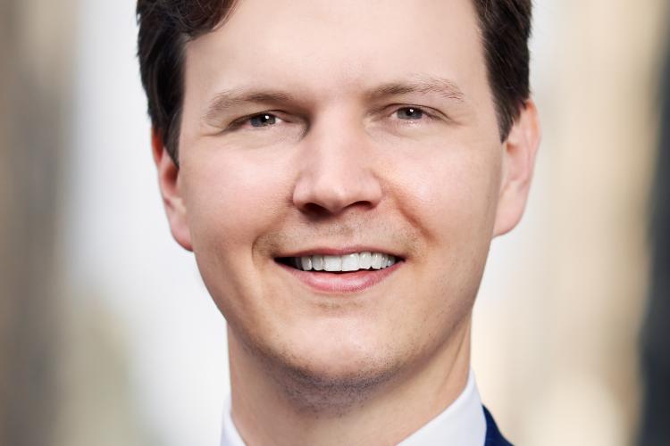 Who do you contact to?