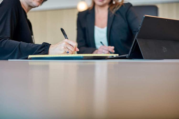 Who do you contact to?